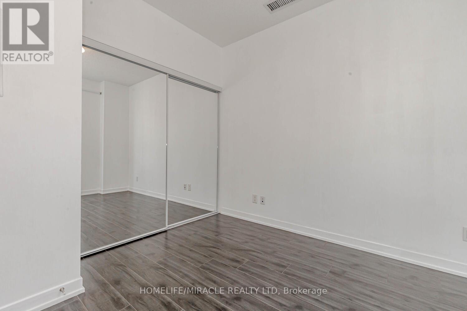 #711 -18 REAN DR, #711