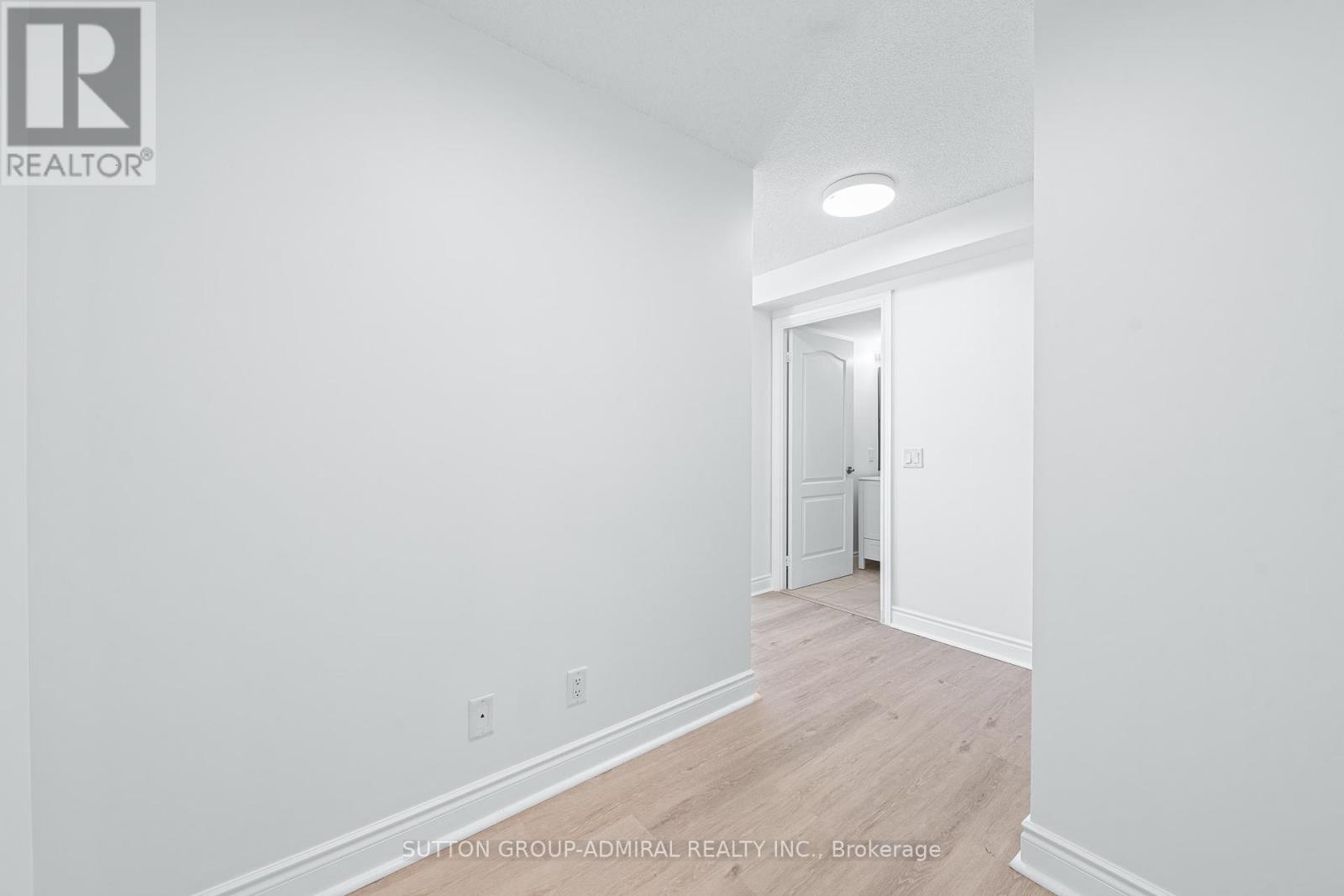 #409 -1103 LESLIE ST, #409
