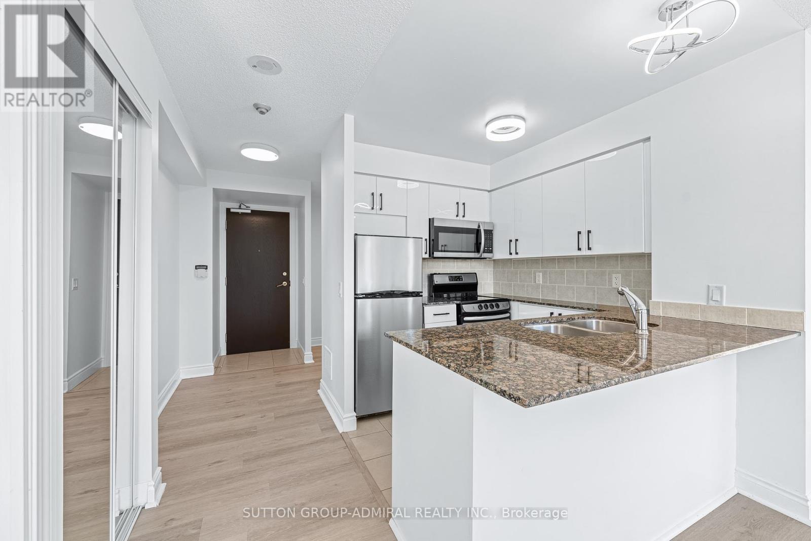 #409 -1103 LESLIE ST, #409