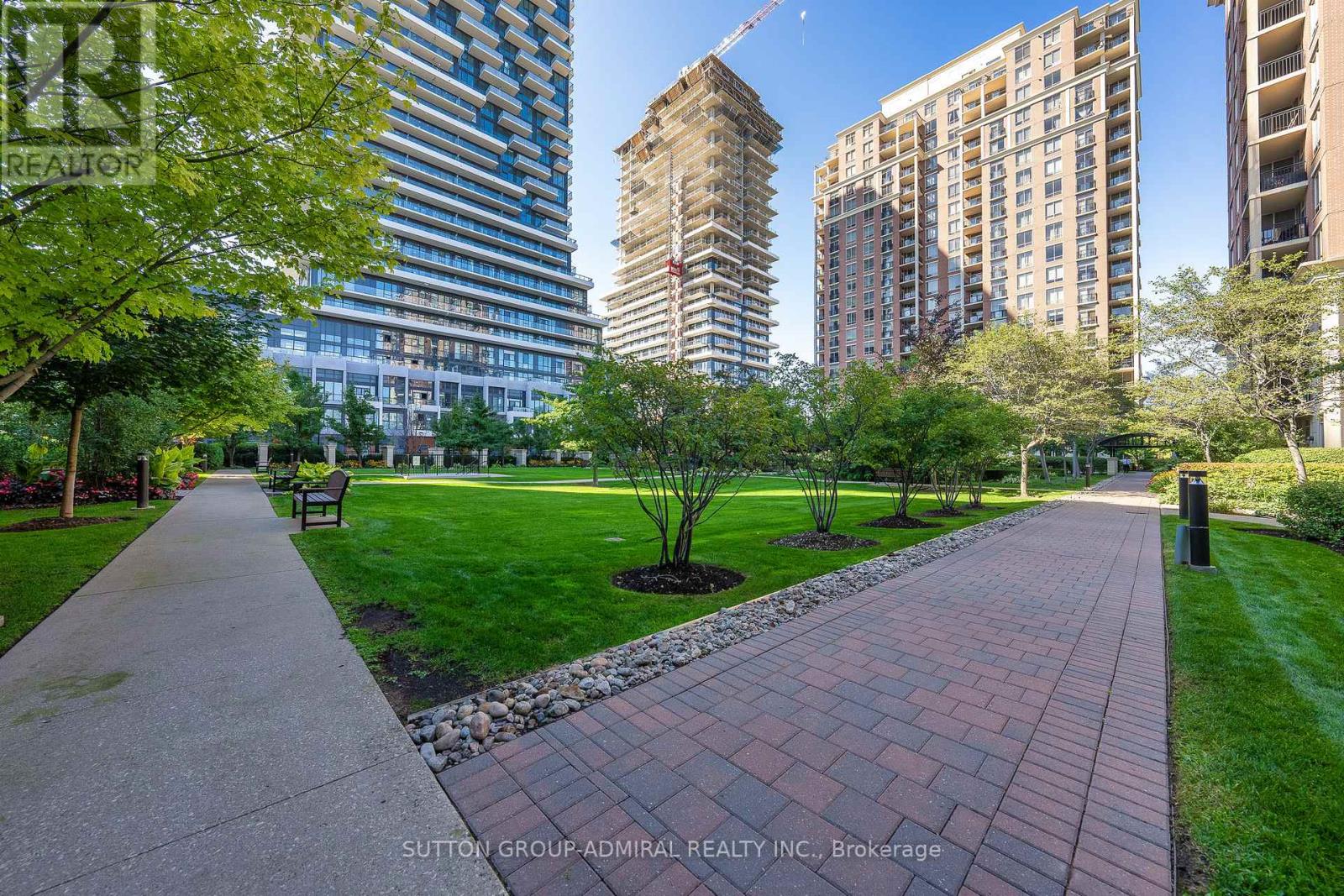 #409 -1103 LESLIE ST, #409