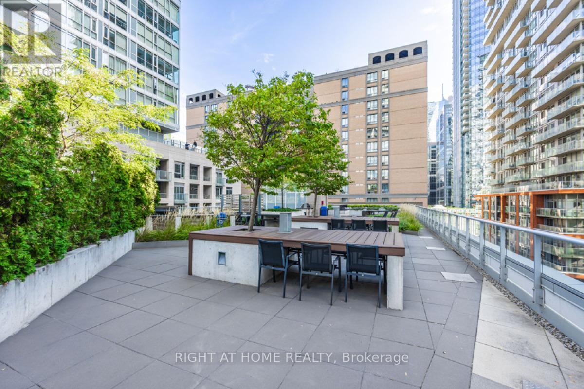 #507 -30 NELSON ST, #507