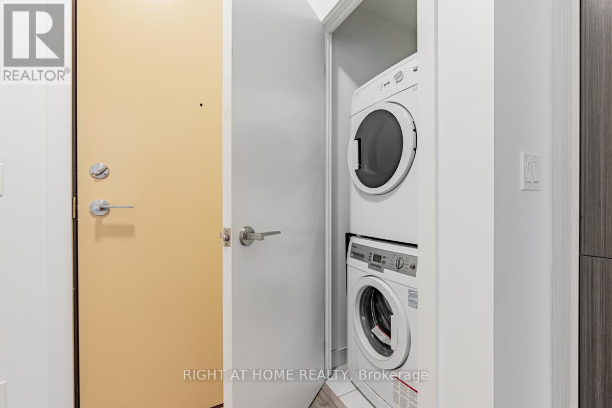 #507 -30 NELSON ST, #507