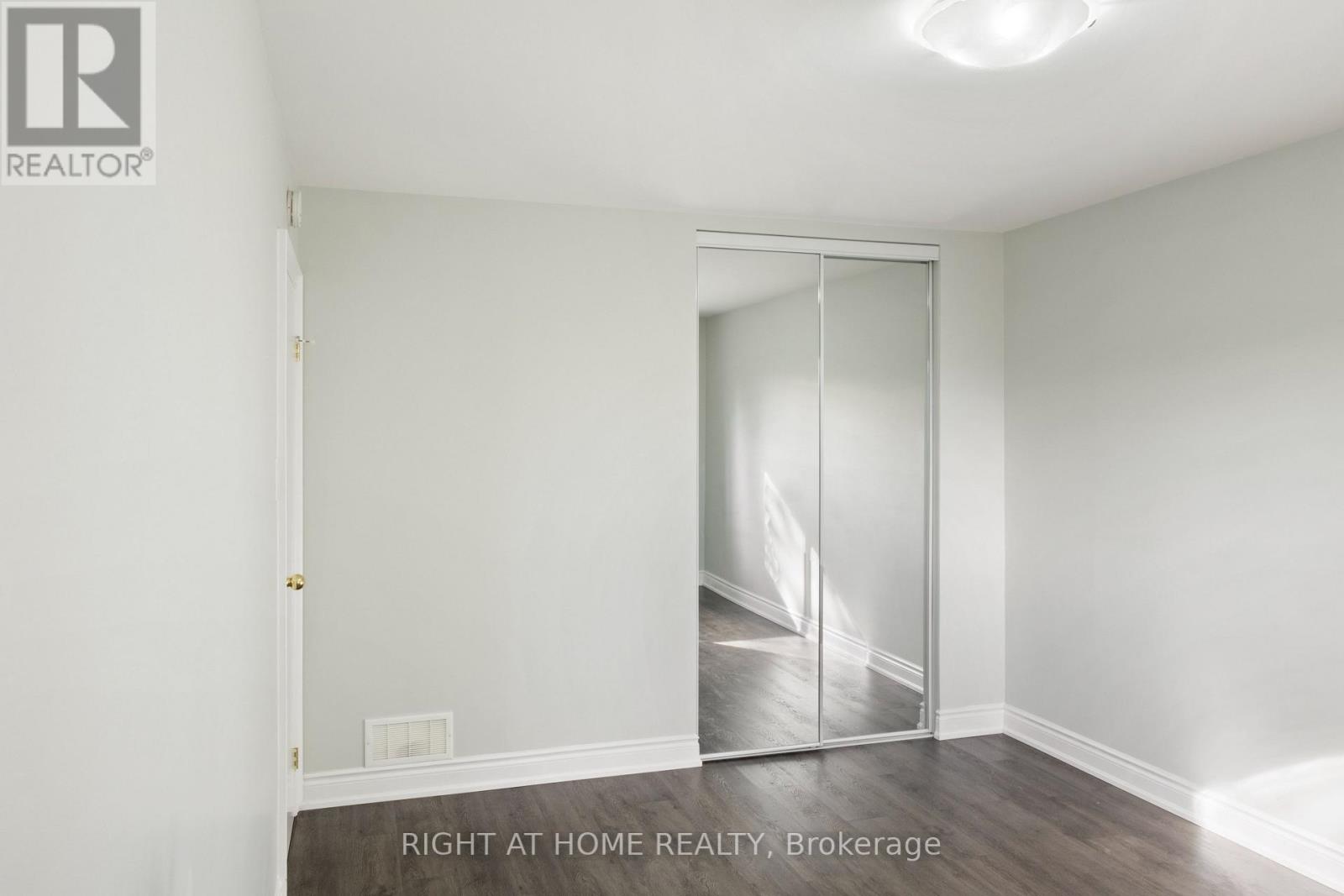 #MAIN -65 REGATTA CRES, #Main