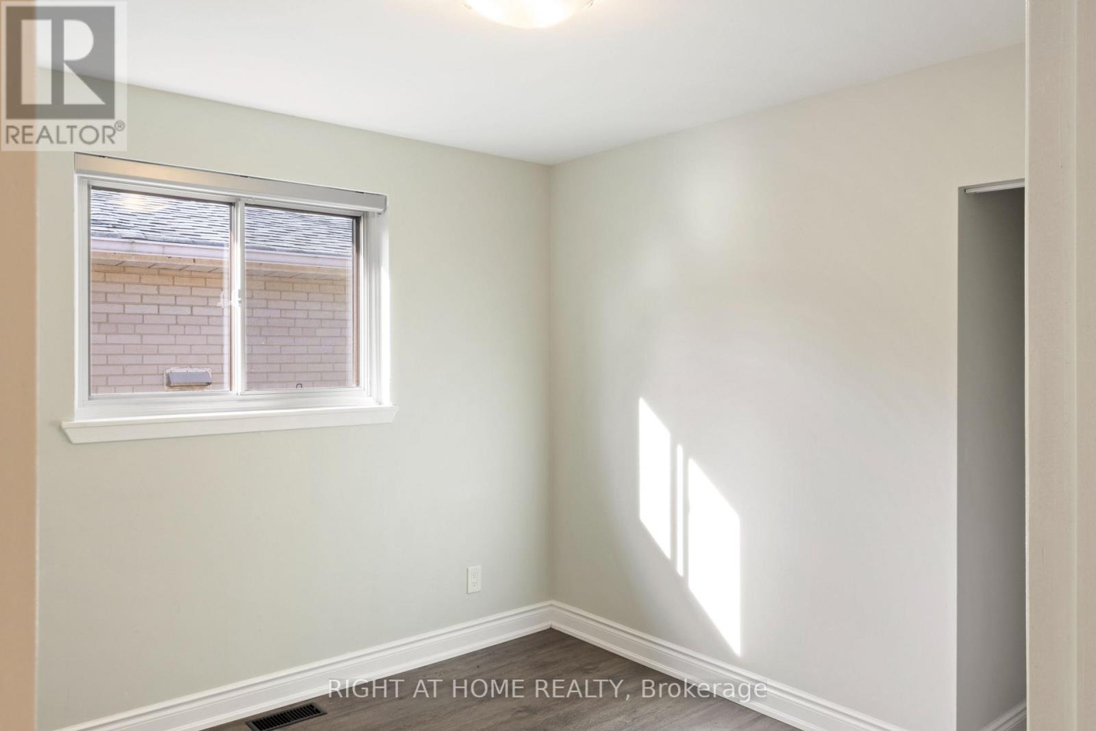 #MAIN -65 REGATTA CRES, #Main