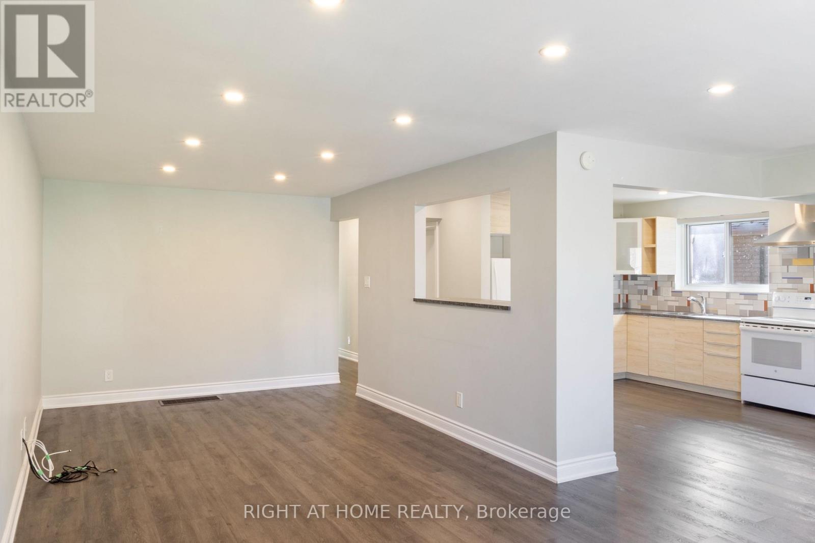 #MAIN -65 REGATTA CRES, #Main