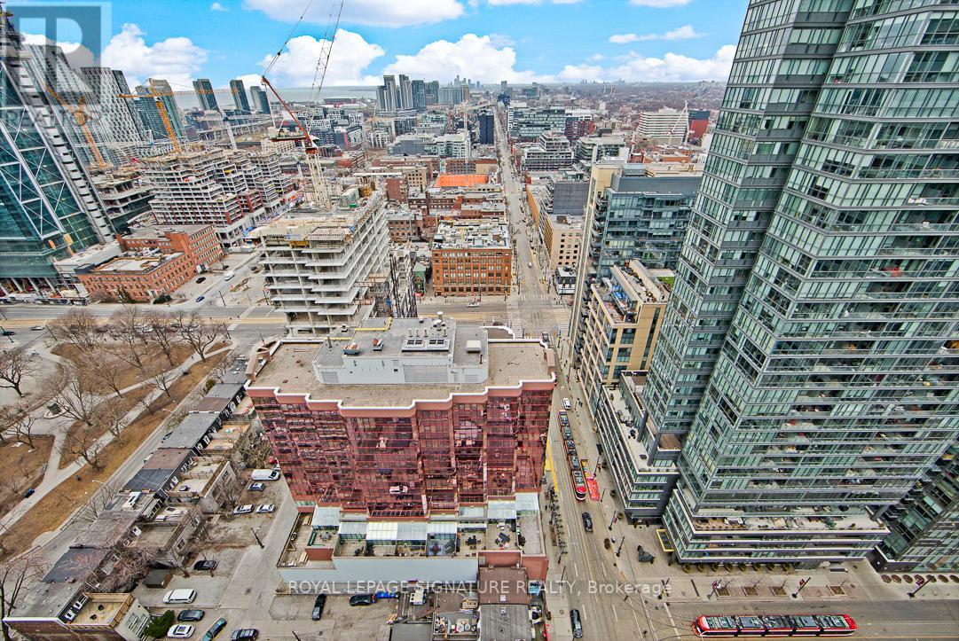 #3210 -375 KING ST W, #3210