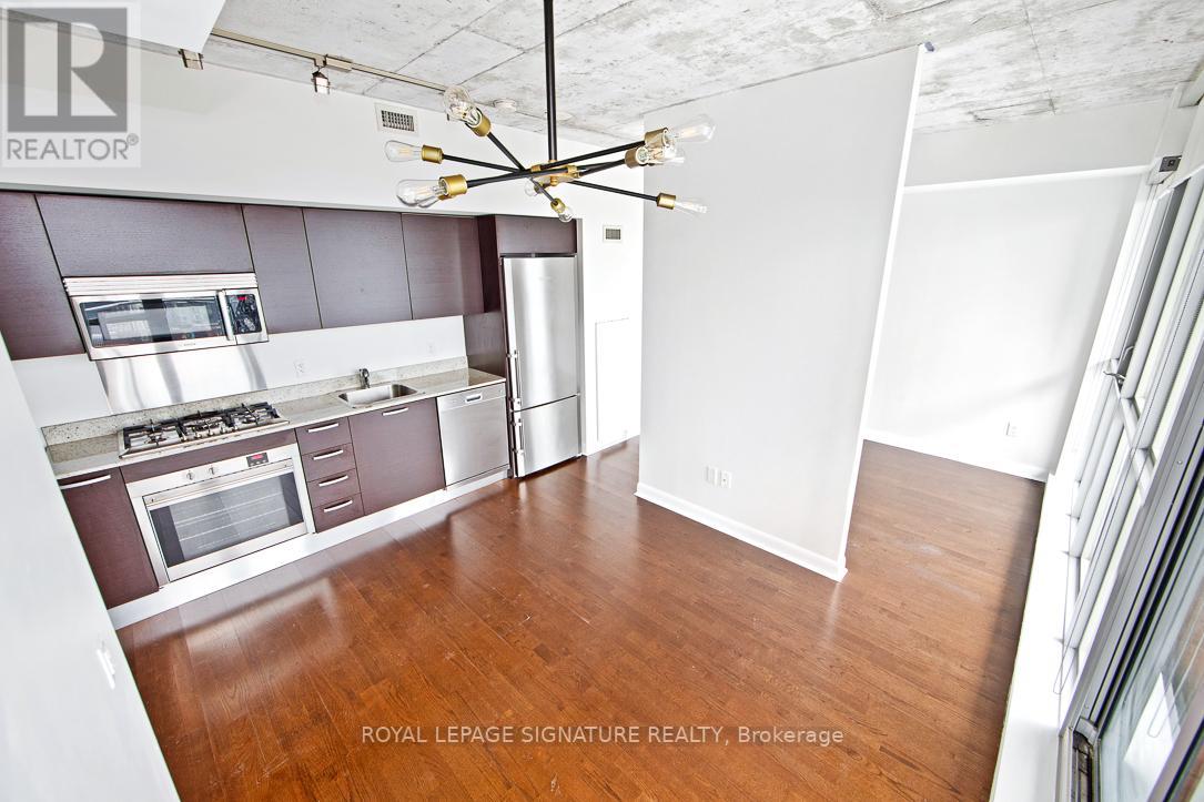 #3210 -375 KING ST W, #3210