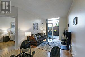 #105 -1700 EGLINTON AVE E, #105