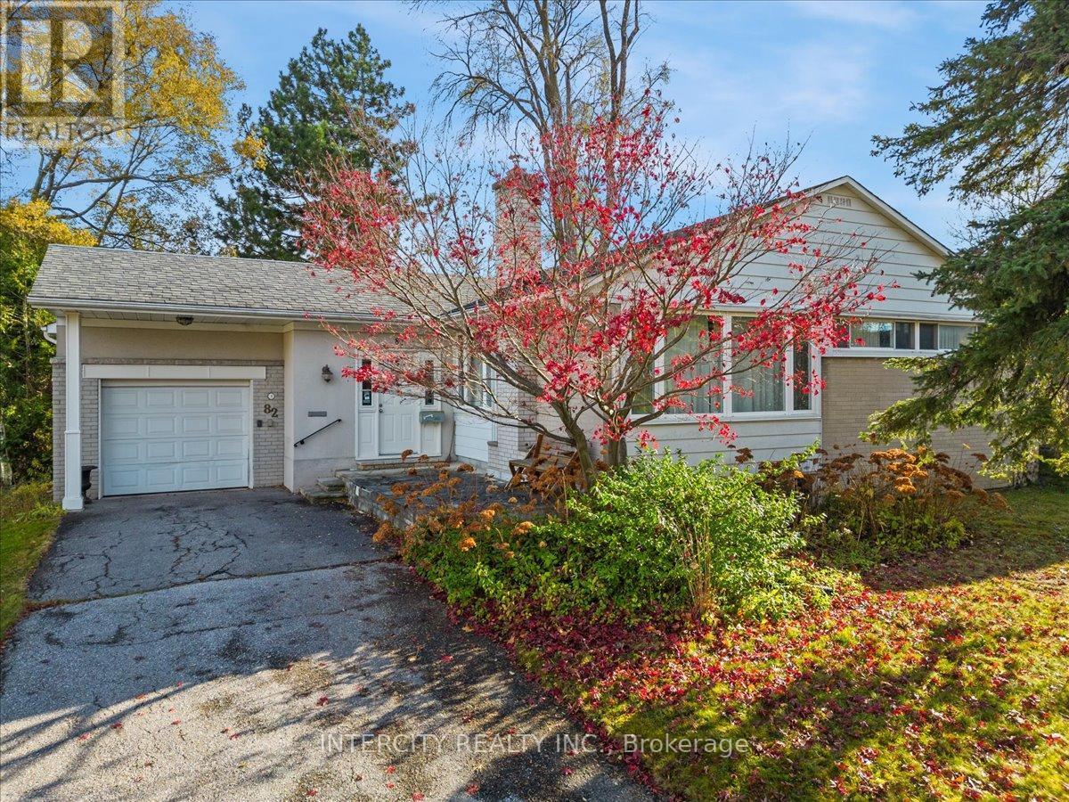 82 NORDEN CRES