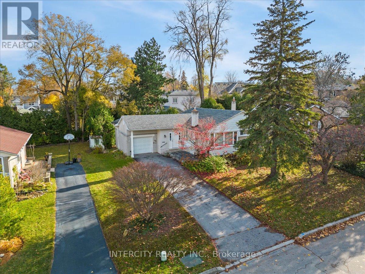 82 NORDEN CRES