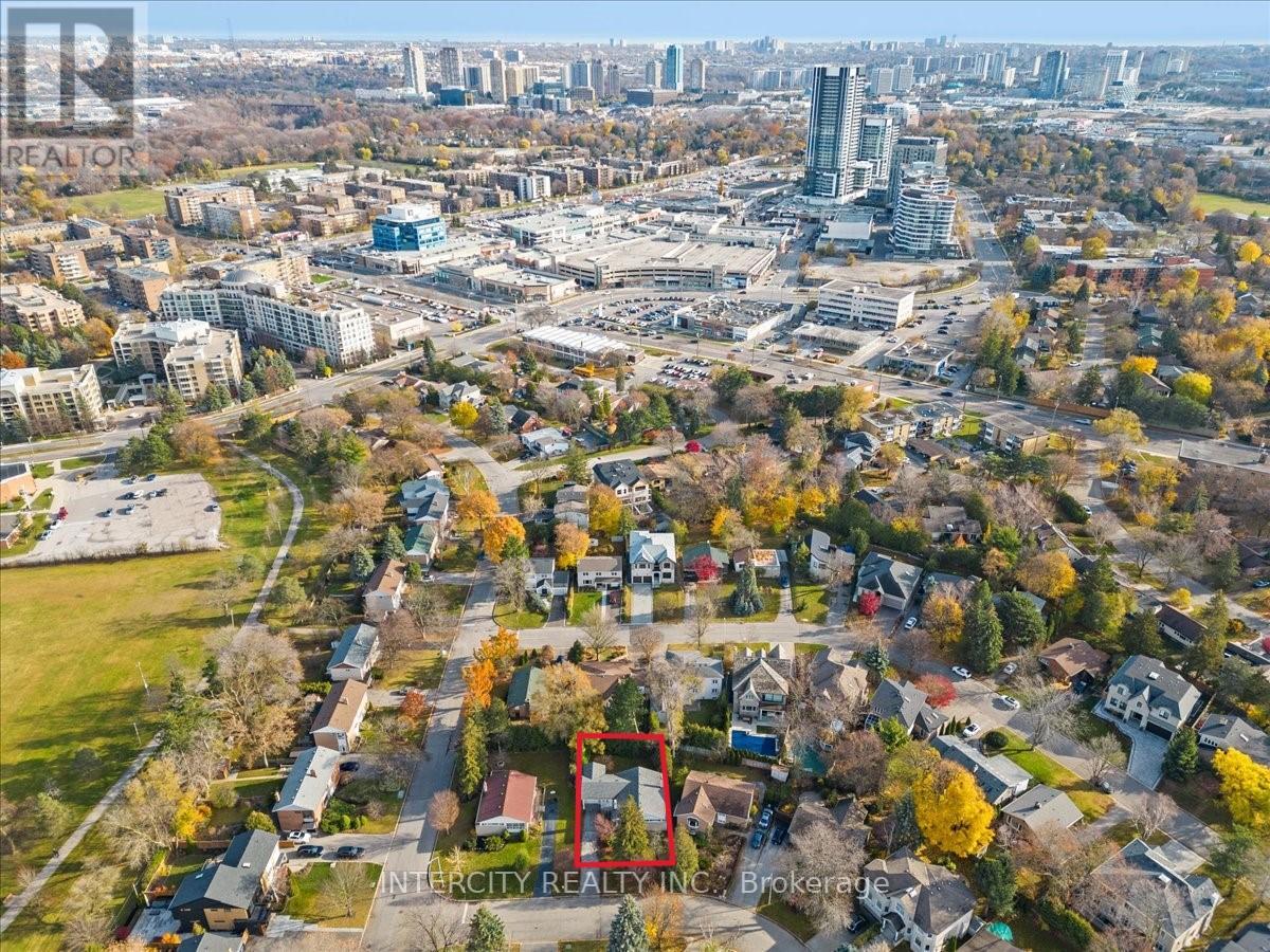 82 NORDEN CRES