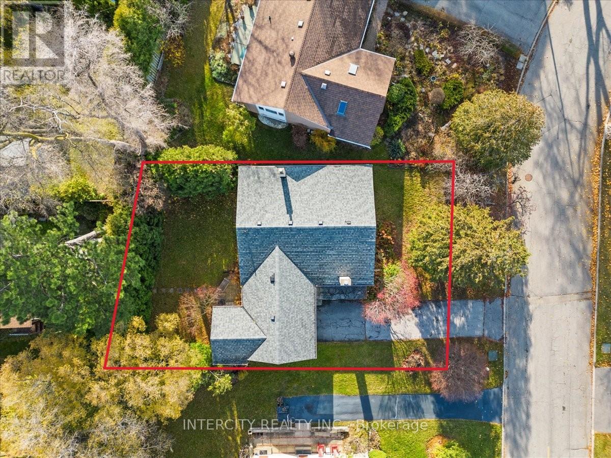82 NORDEN CRES