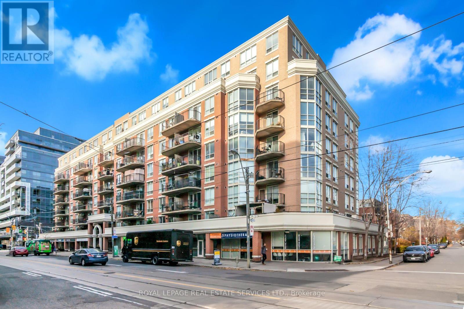 #217 -1000 KING ST W, #217