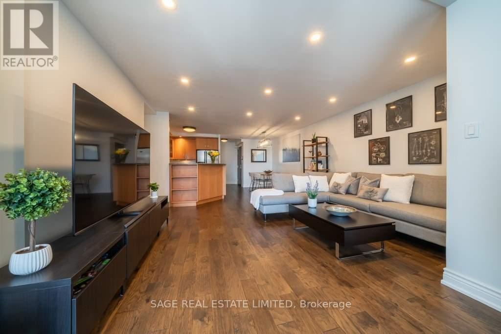 #2408 -25 THE ESPLANADE AVE, #2408