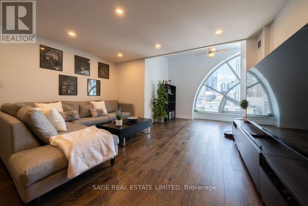 #2408 -25 THE ESPLANADE AVE, #2408