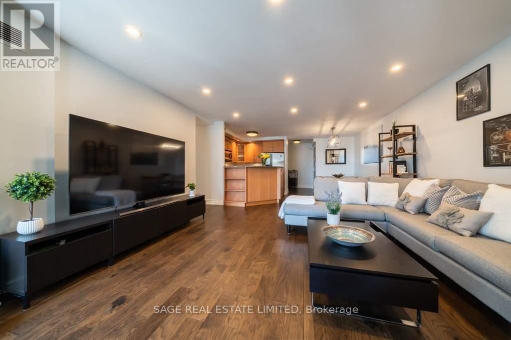 #2408 -25 THE ESPLANADE AVE, #2408