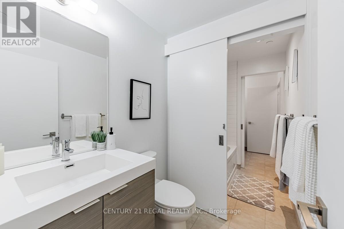 #721 -621 SHEPPARD AVE E, #721