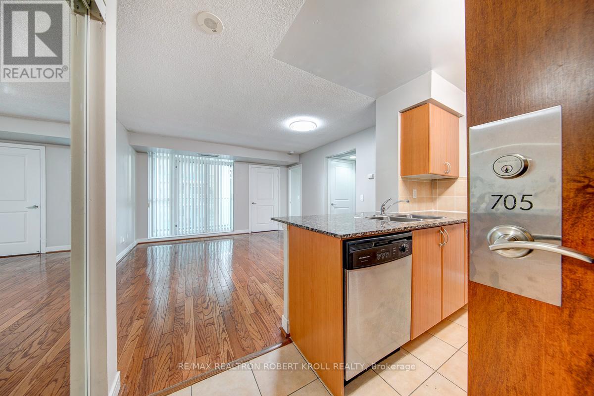 #705 -35 BALES AVE, #705