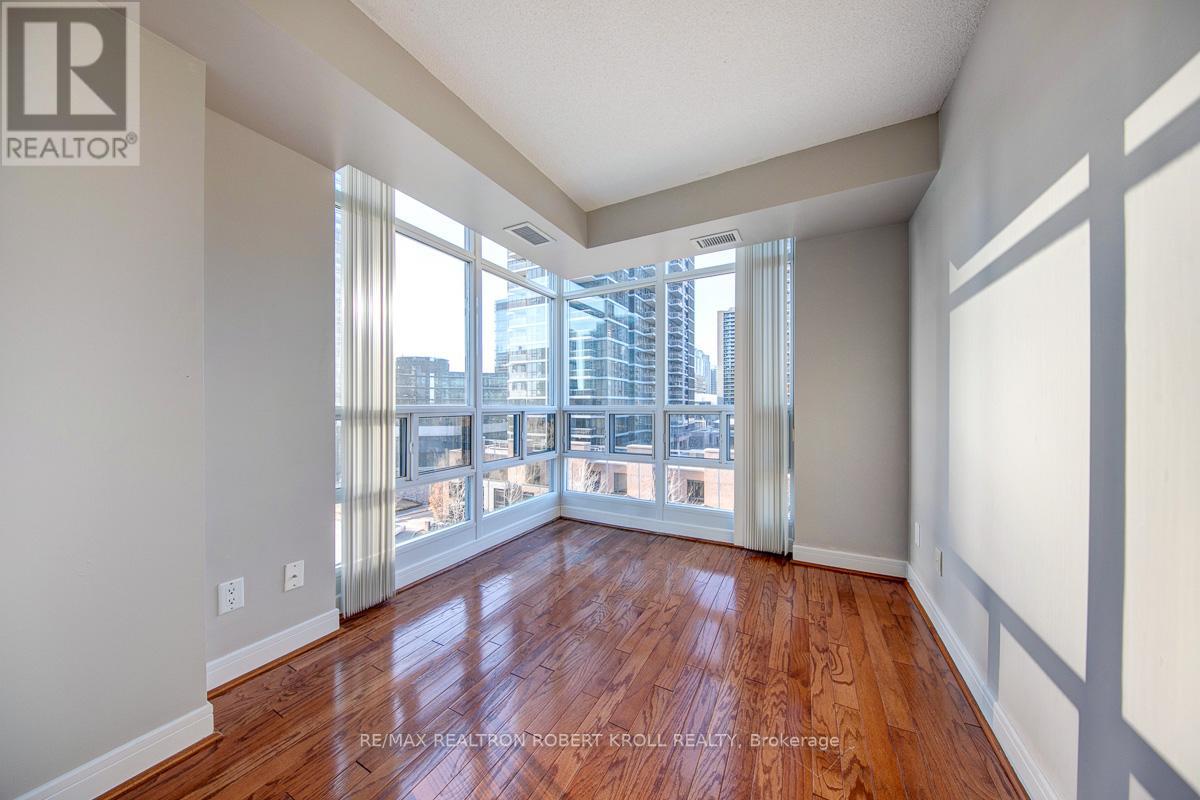 #705 -35 BALES AVE, #705
