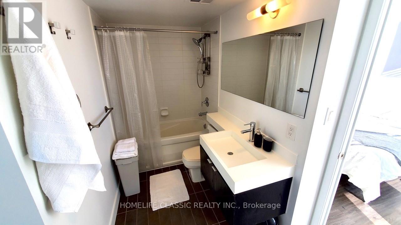 #1220 -4K SPADINA AVE, #1220
