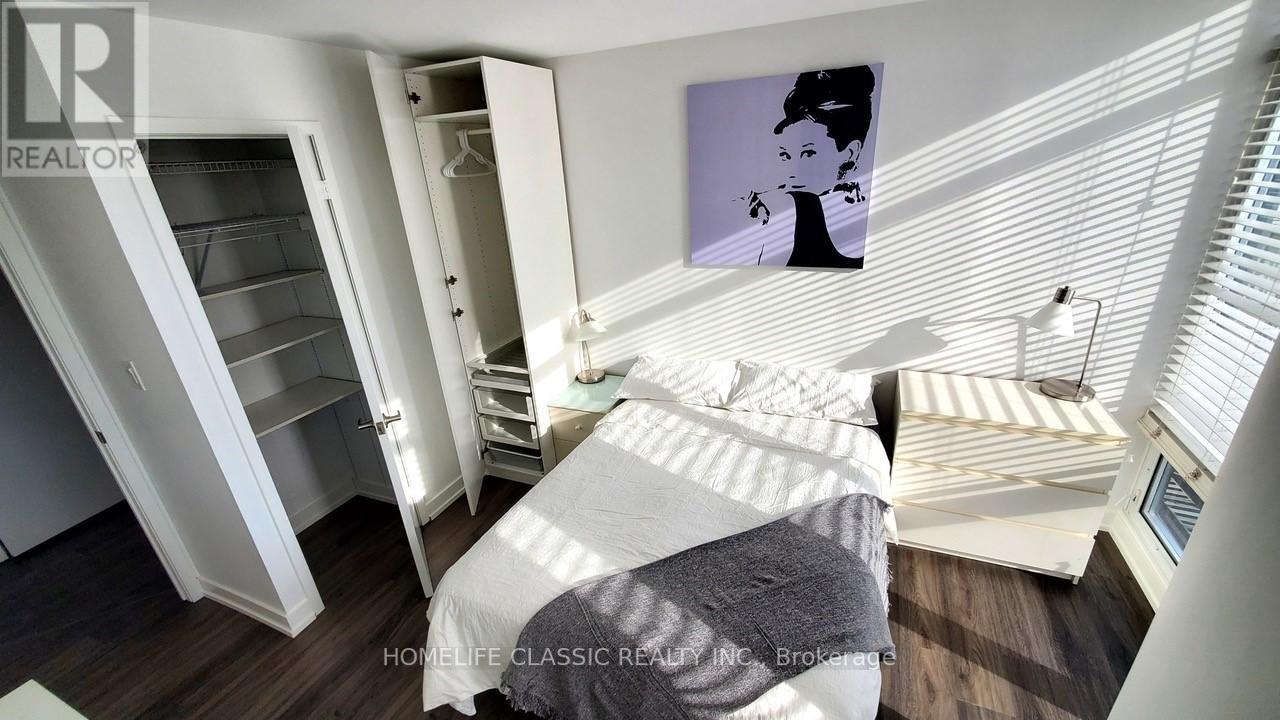 #1220 -4K SPADINA AVE, #1220