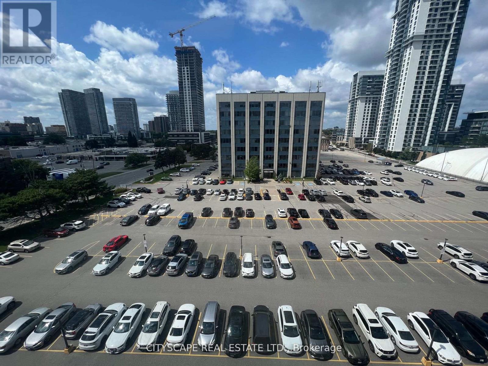 #610 -250 CONSUMERS RD, #610