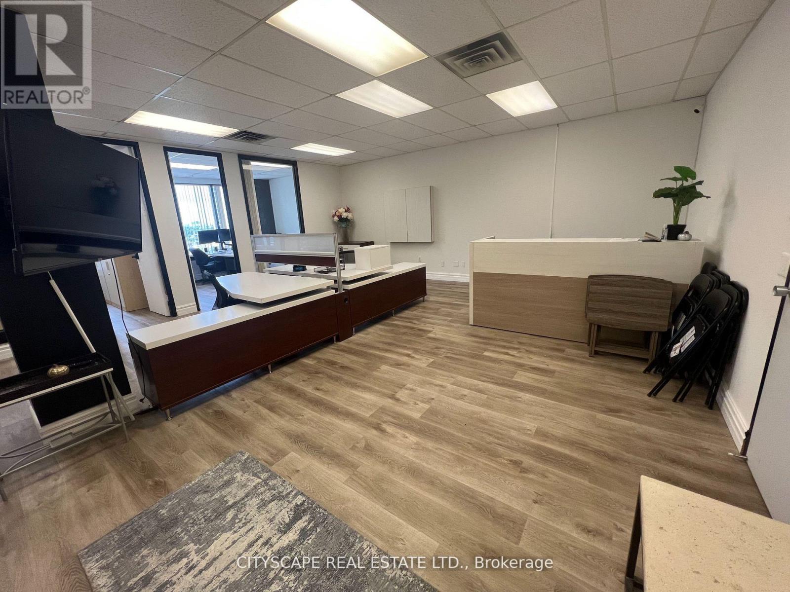 #610 -250 CONSUMERS RD, #610