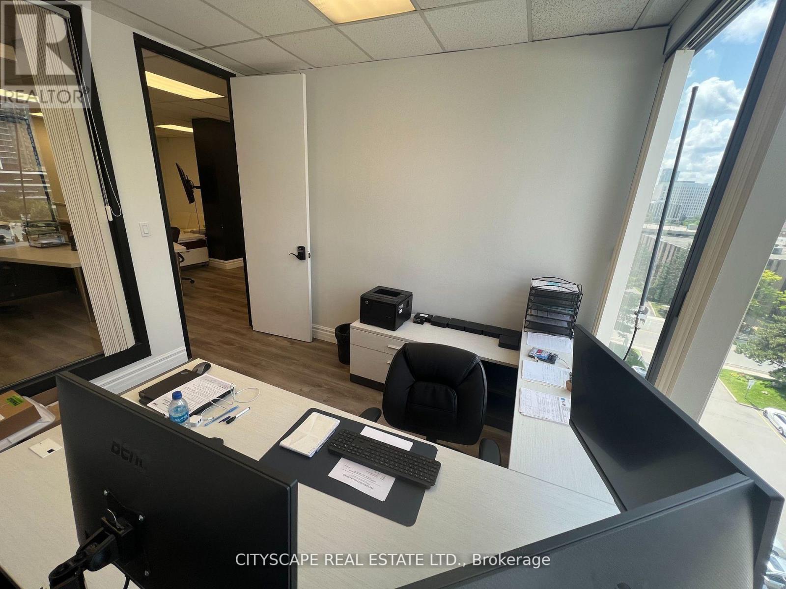 #610 -250 CONSUMERS RD, #610