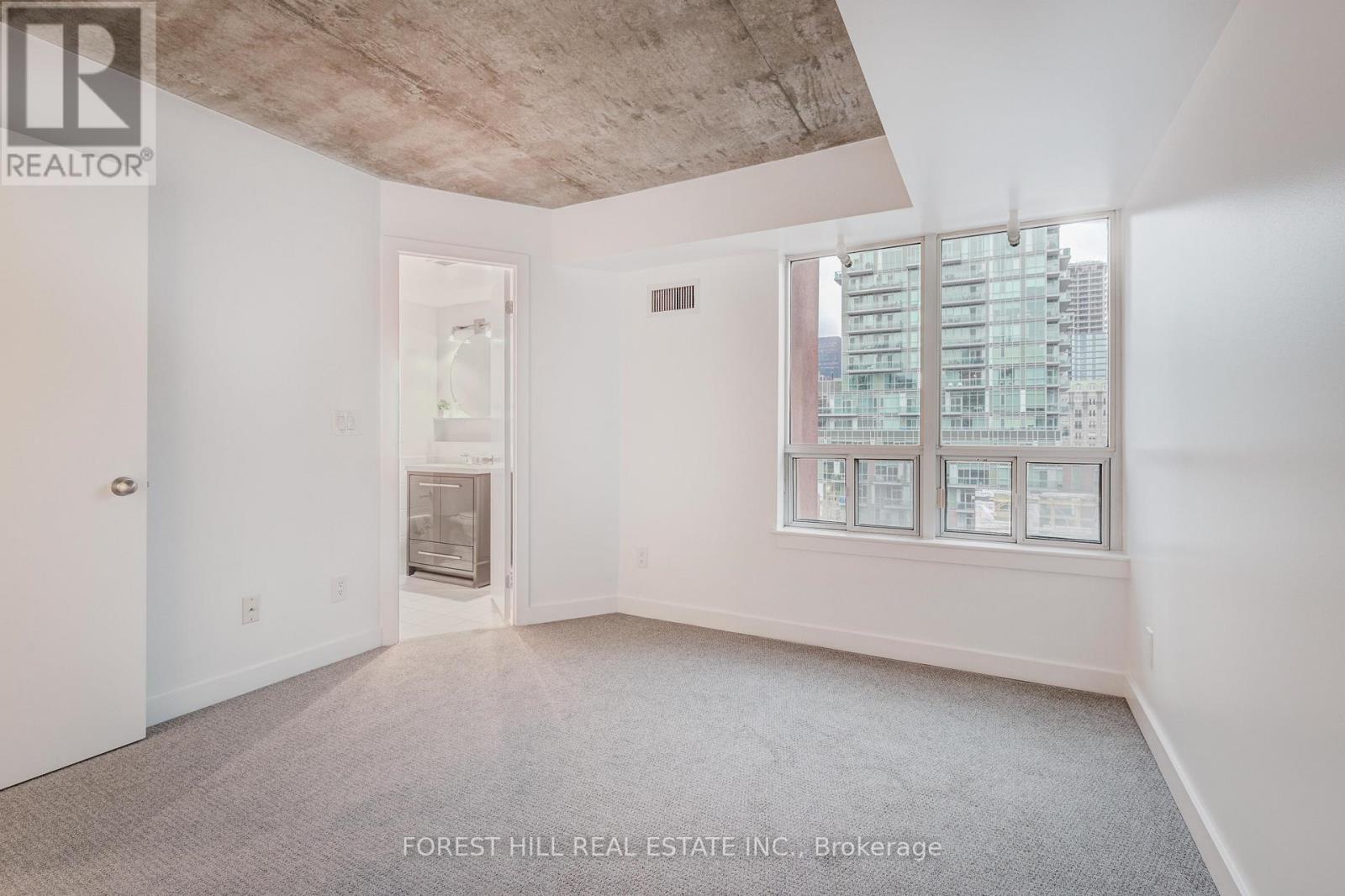 #607 -255 RICHMOND ST E, #607
