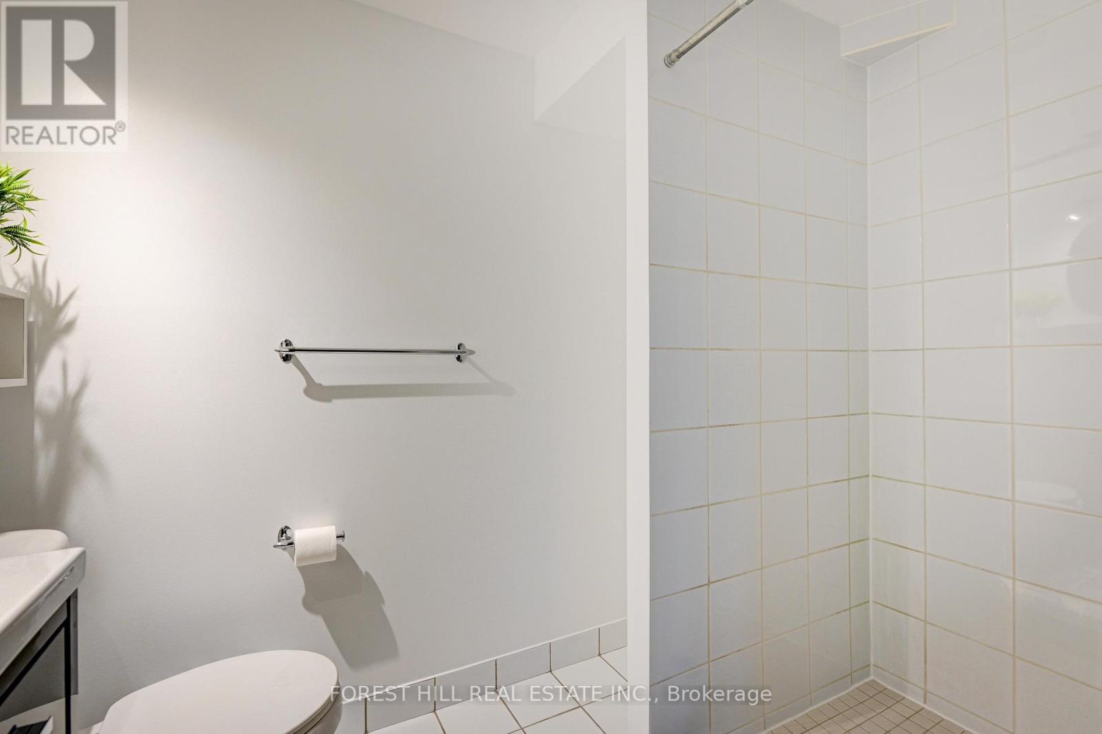 #607 -255 RICHMOND ST E, #607