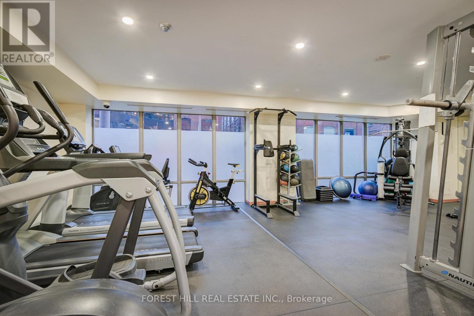 #607 -255 RICHMOND ST E, #607