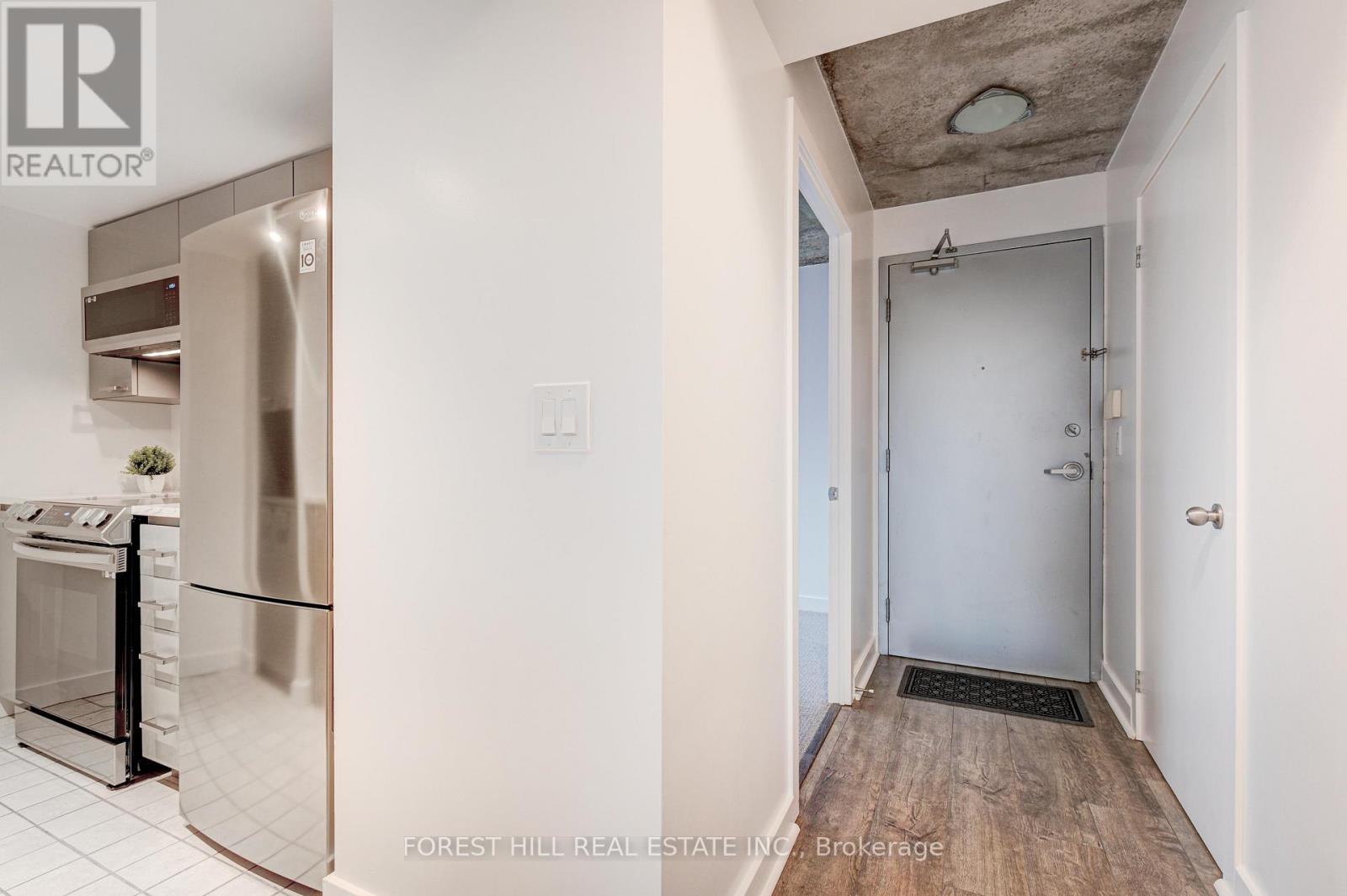 #607 -255 RICHMOND ST E, #607