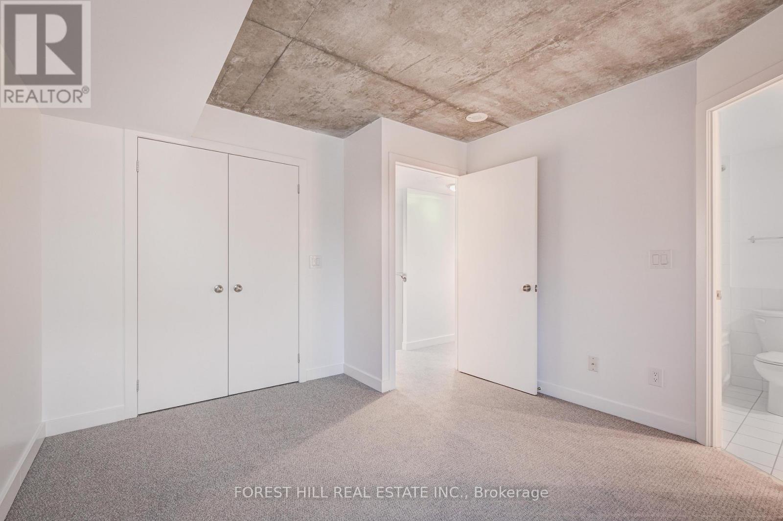 #607 -255 RICHMOND ST E, #607