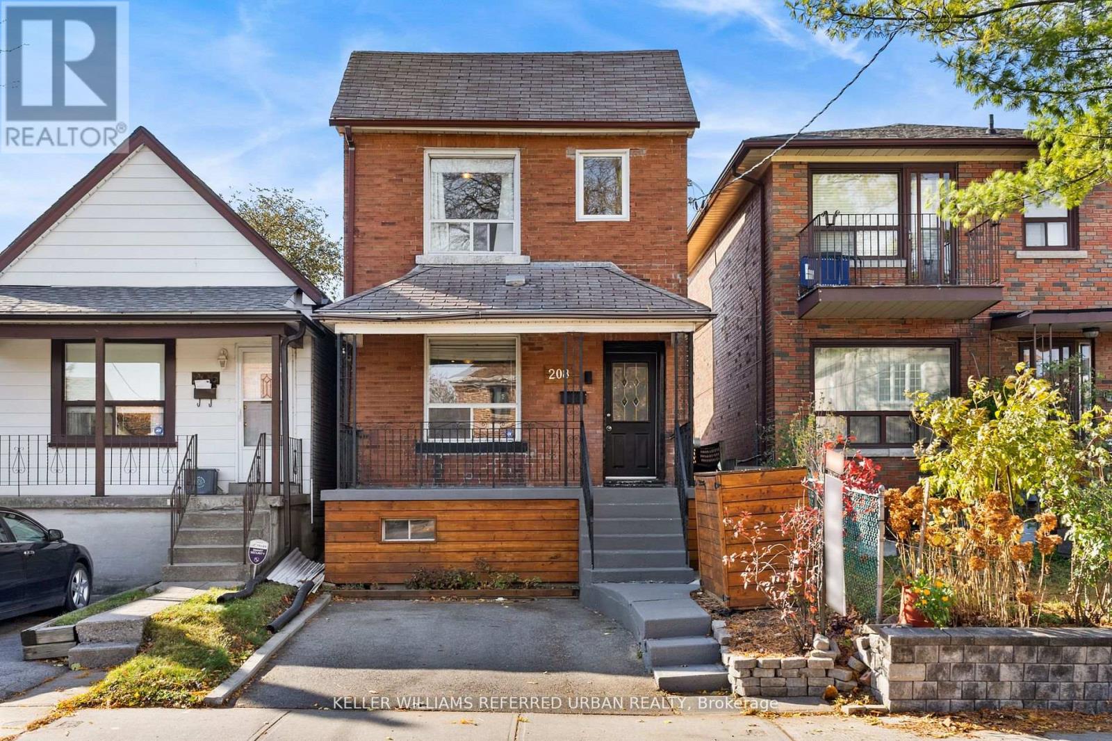 208 WINNETT AVE