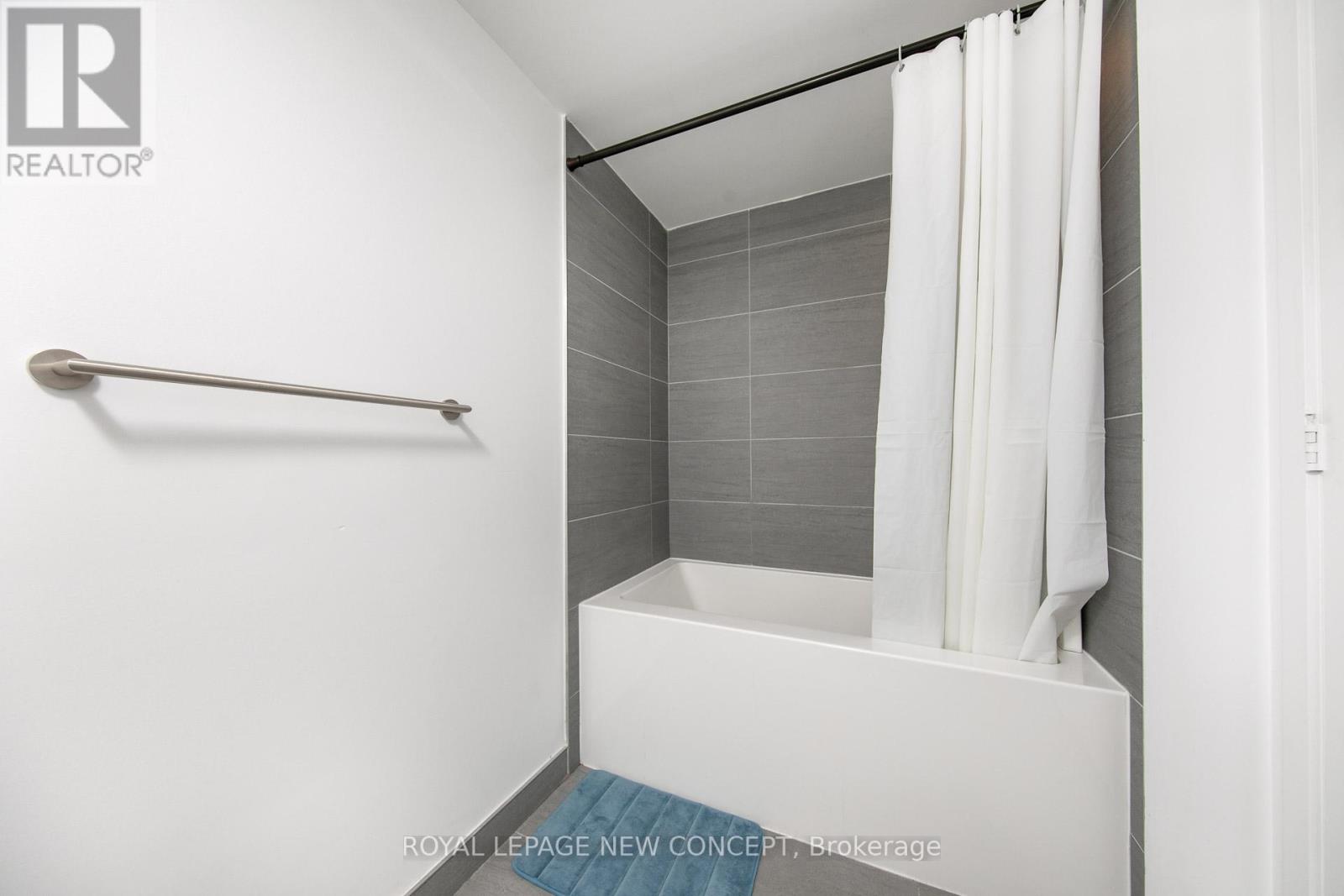 #2011 -161 ROEHAMPTON AVE, #2011