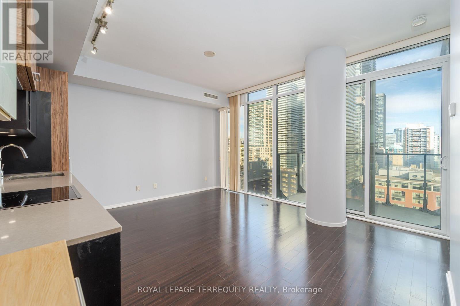 #1609 -75 ST NICHOLAS ST, #1609