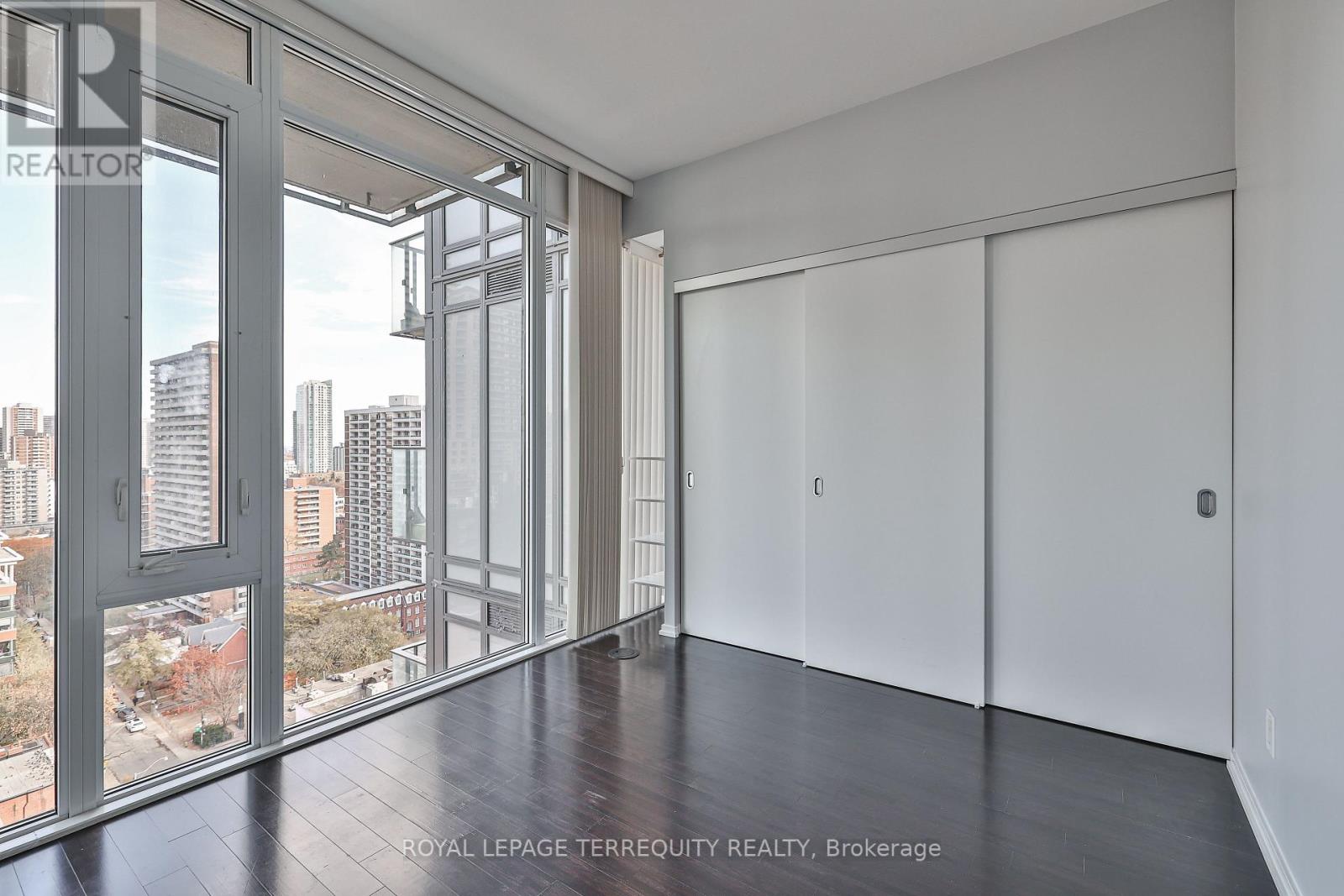 #1609 -75 ST NICHOLAS ST, #1609