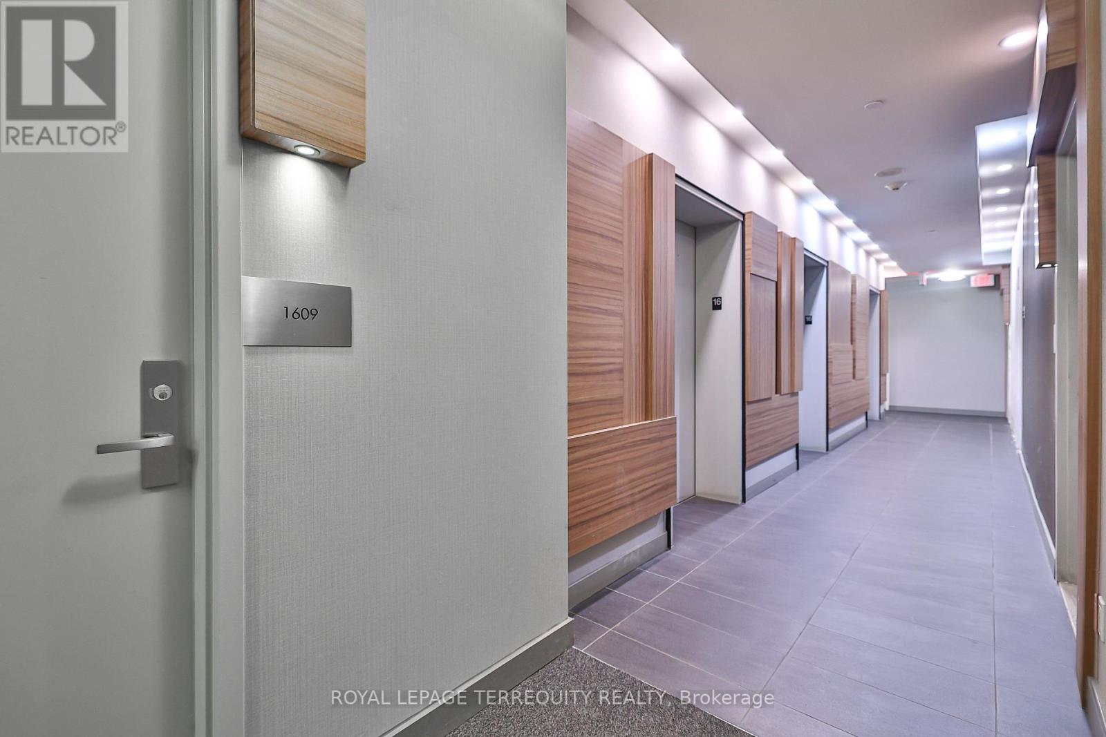 #1609 -75 ST NICHOLAS ST, #1609