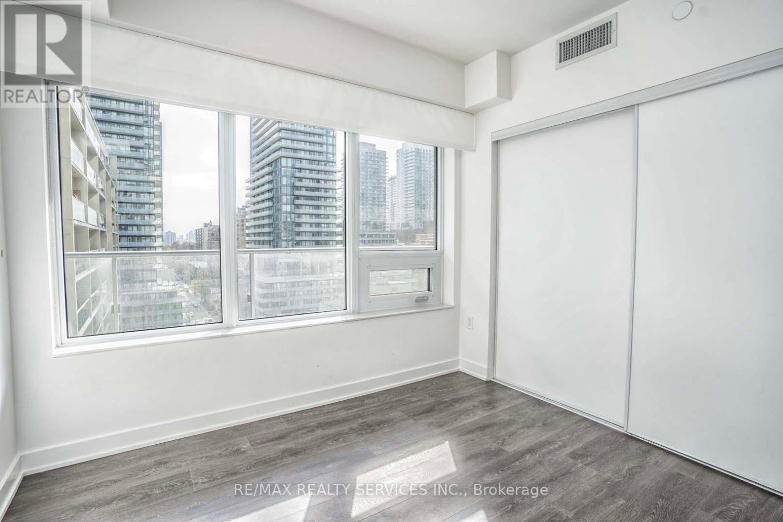 #1210 -195 REDPATH AVE, #1210