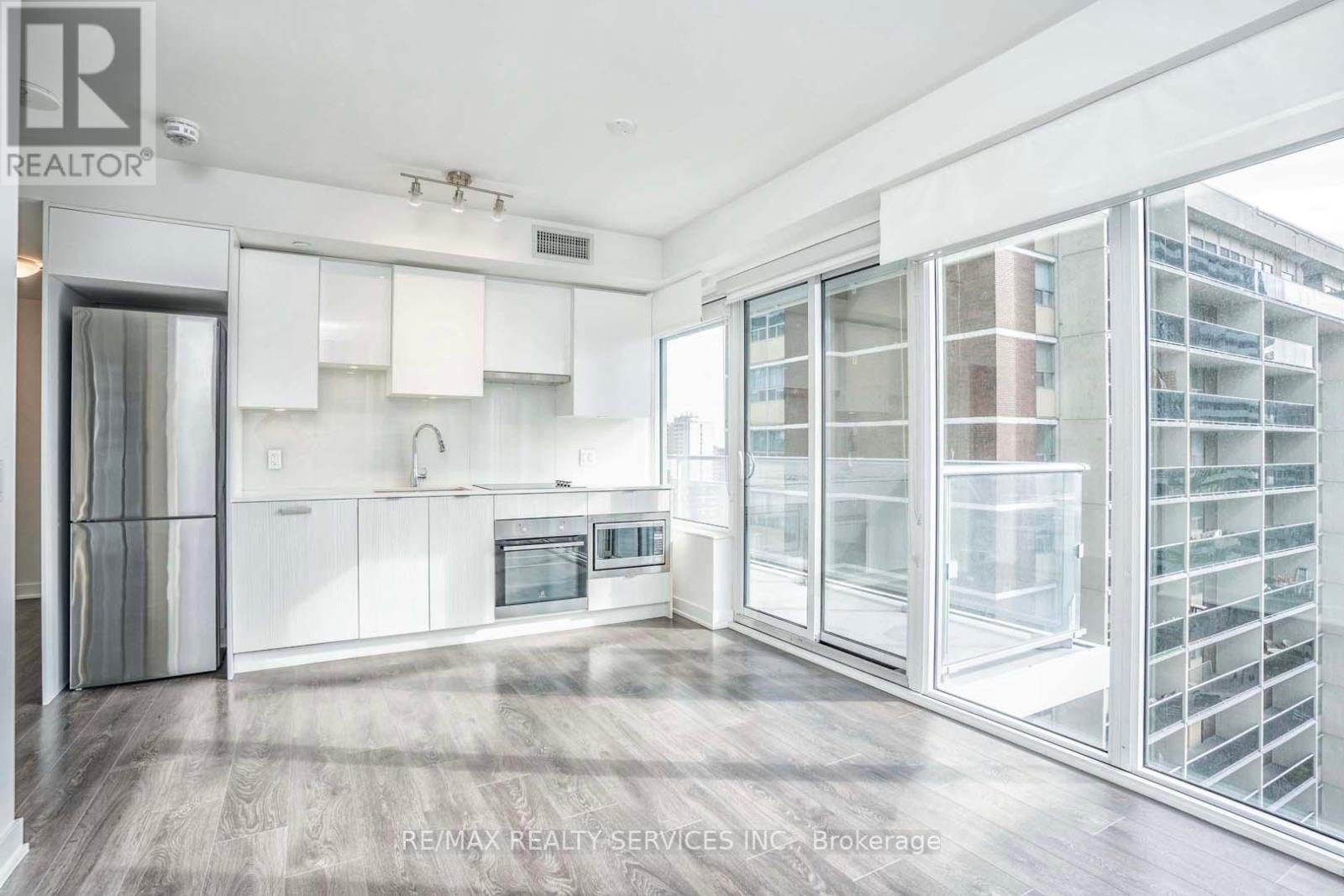 #1210 -195 REDPATH AVE, #1210