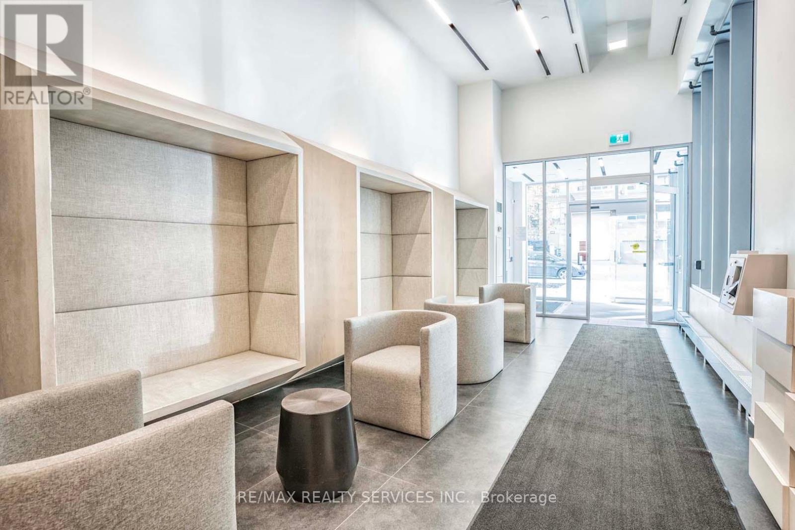 #1210 -195 REDPATH AVE, #1210