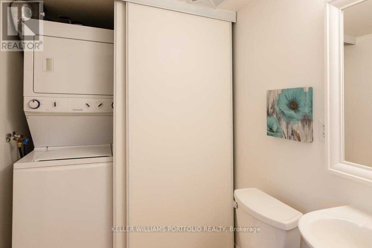 #103 -207 WELLESLEY ST E, #103