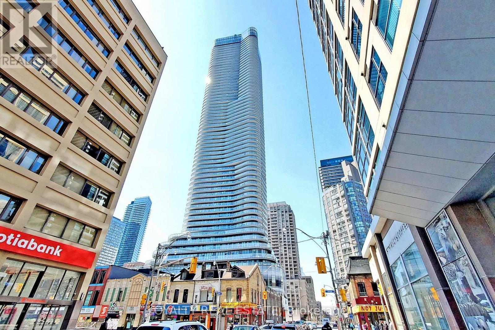#1107 -11 WELLESLEY ST W, #1107