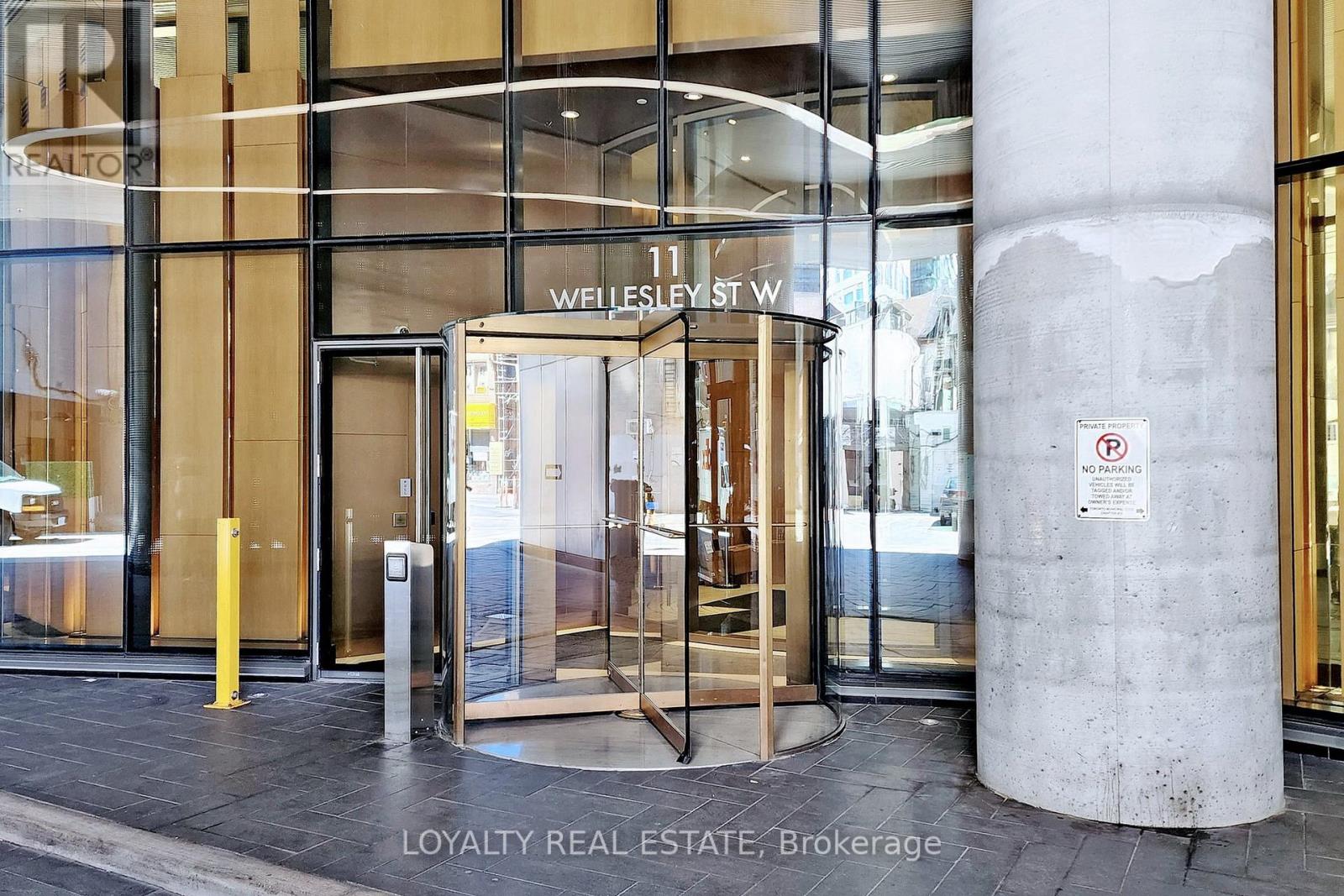 #1107 -11 WELLESLEY ST W, #1107