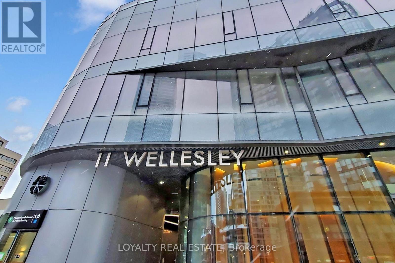 #1107 -11 WELLESLEY ST W, #1107