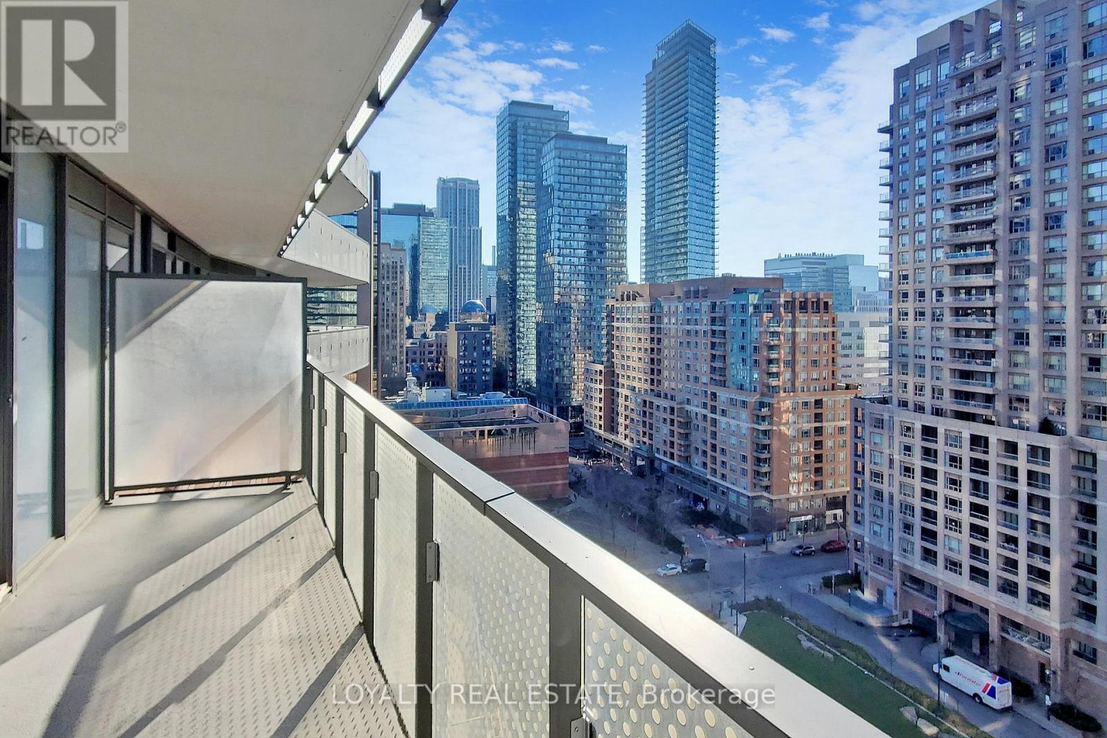 #1107 -11 WELLESLEY ST W, #1107