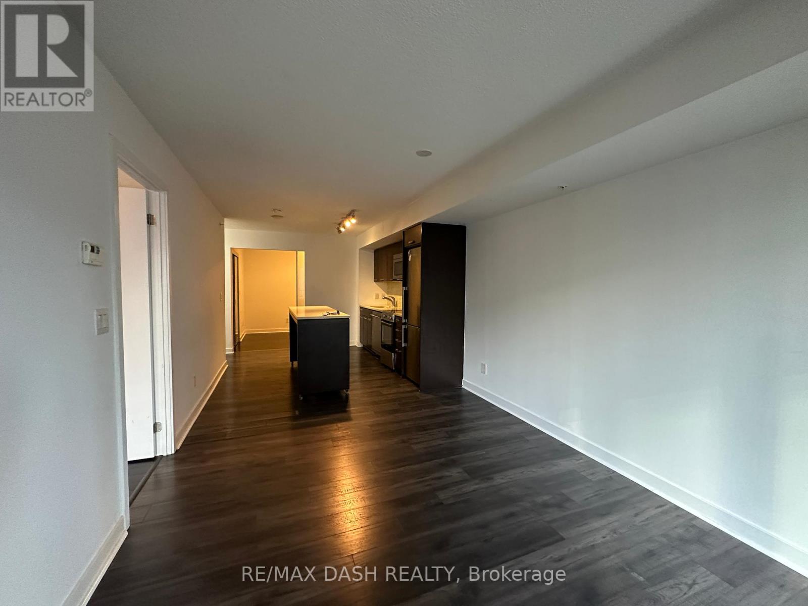 #512 -295 ADELAIDE ST W, #512