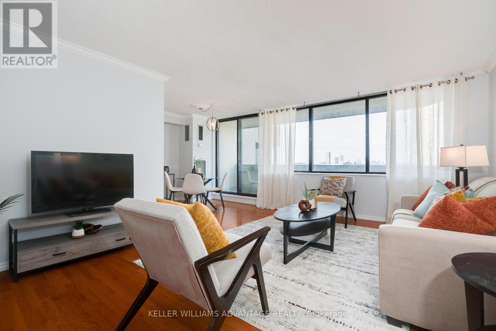 #1001 -75 WYNFORD HEIGHTS CRES, #1001