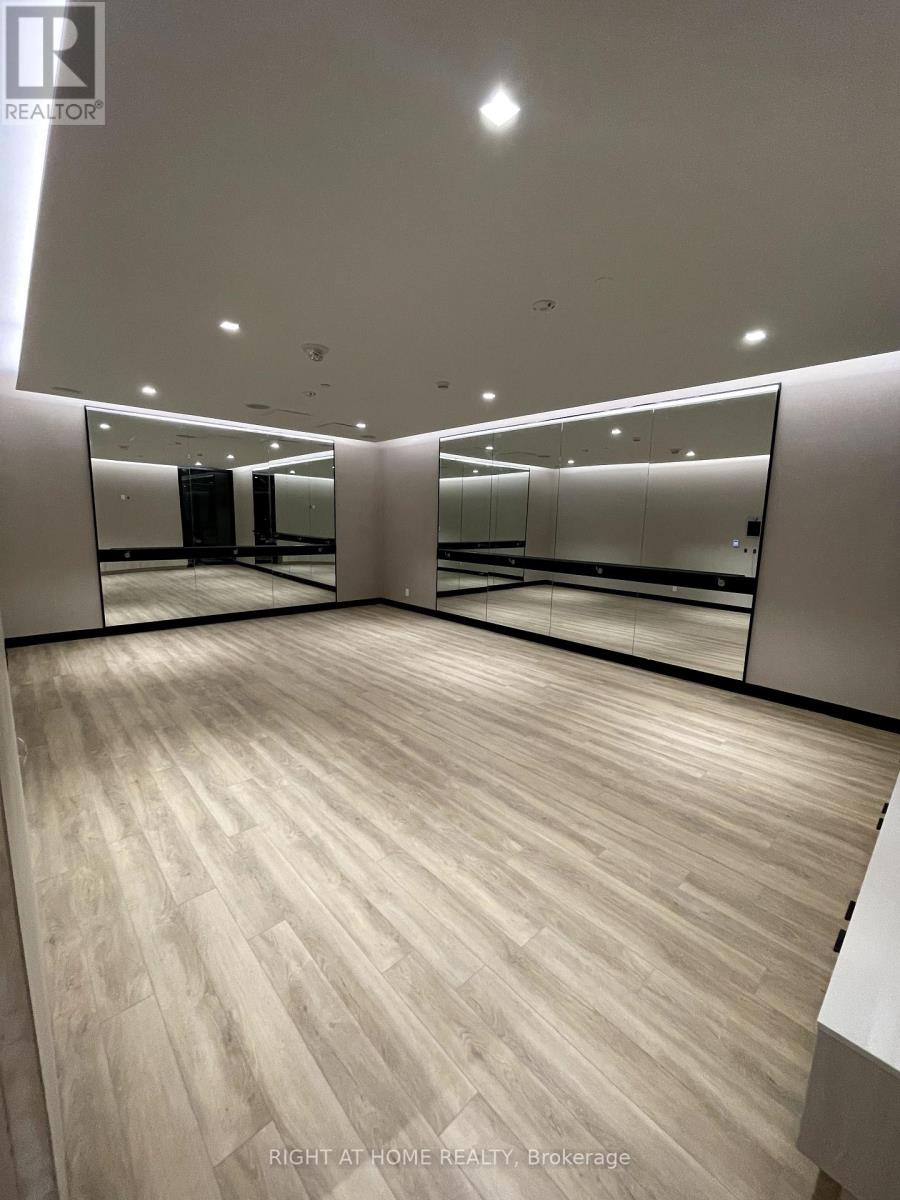 #316 -2020 BATHURST ST, #316