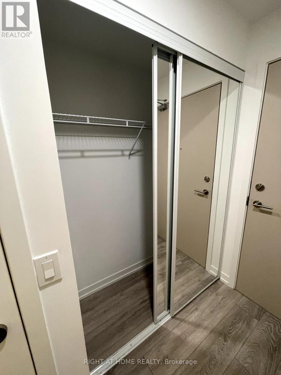 #316 -2020 BATHURST ST, #316